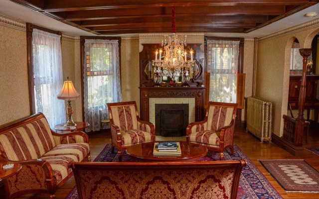 photo 2 of The Towers Bed & Breakfast