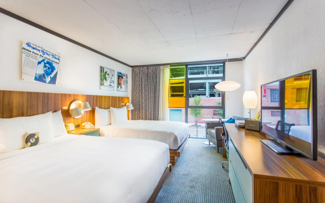 photo 3 of The Verb Hotel