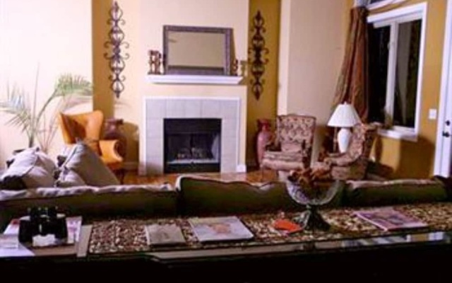 photo 4 of The Villa At Waters Edge