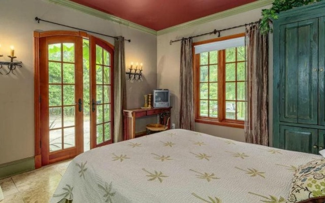 photo 5 of The VILLA on Mt Tabor