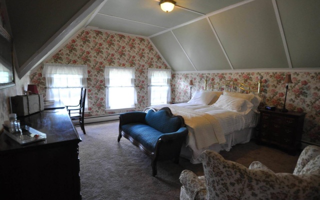 photo 5 of The Wallingford Victorian Inn