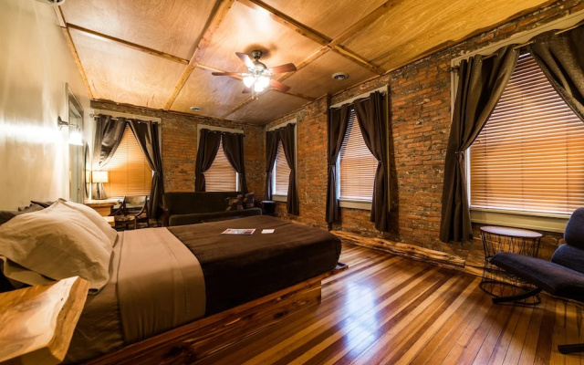 photo 3 of The Walnut Street Inn