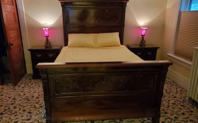 photo 5 of The Weis Mansion