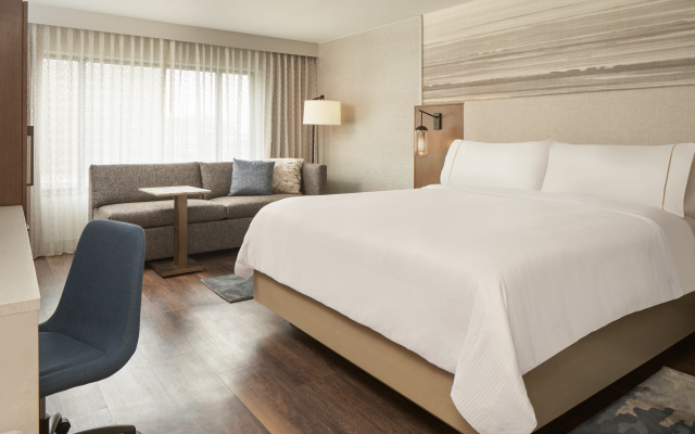 photo 2 of The Westin Indianapolis