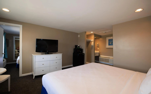 photo 5 of The White Sands Oceanfront Resort & Spa