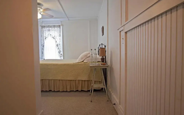 photo 4 of The Woodbine Inn
