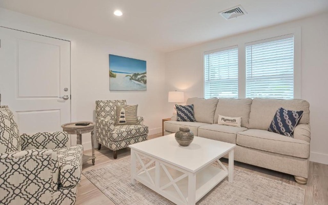 photo 5 of Thomas Sea Suites at Harbourtown