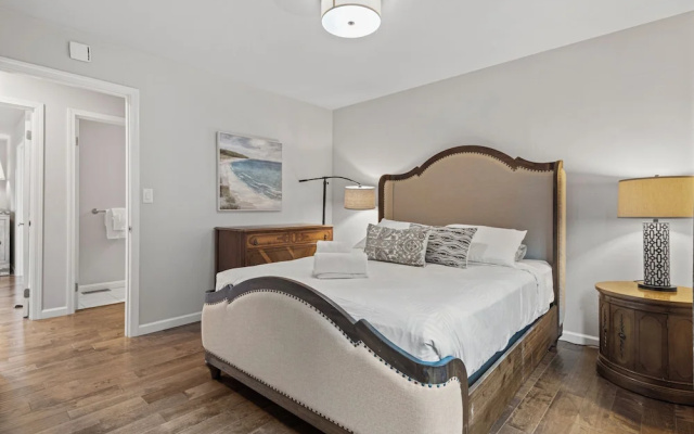 photo 2 of Marbella Lane 3BR Penthouse Executive Suite SFO