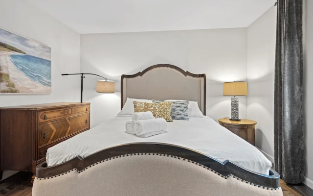 photo 5 of Marbella Lane 3BR Penthouse Executive Suite SFO
