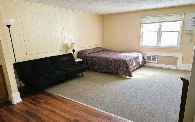 photo 2 of Love Hotels Timberline By OYO Lake Superior
