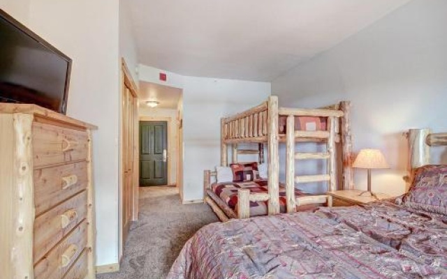 photo 2 of TM407H Tucker Mtn Lodge 1Br 1Ba Hotel Room