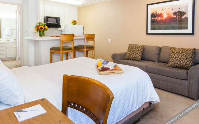photo 2 of Toluca Hills Apartments By Avalon