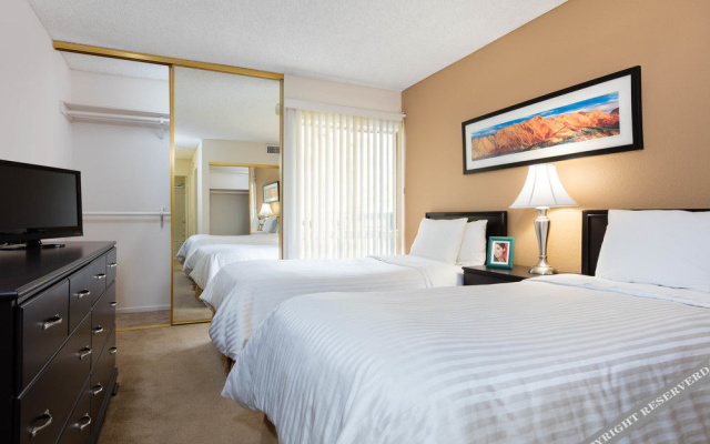 photo 3 of Toluca Hills Apartments By Avalon