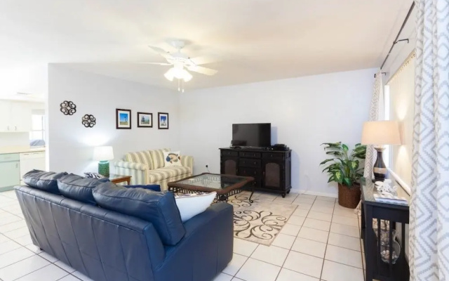 photo 4 of Tomlinson Street Home 3719 - 3 Br Home
