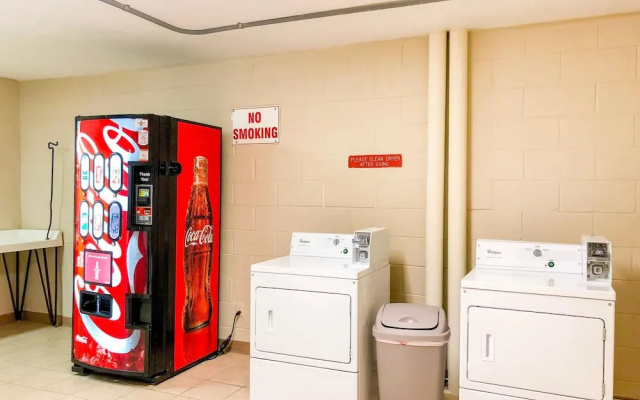photo 2 of Top of The Gulf 213