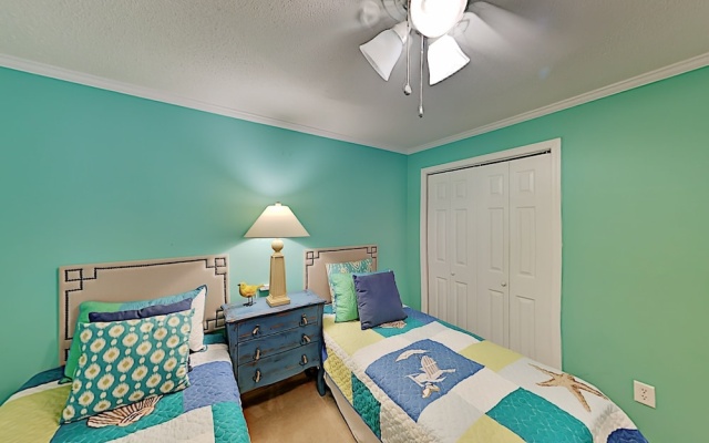 photo 5 of Top-floor Beachfront W/ Pool & Balcony 2 Bedroom Condo