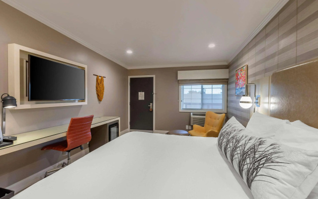 photo 4 of Bluestem Hotel Torrance Los Angeles, an Ascend Collection Hotel
