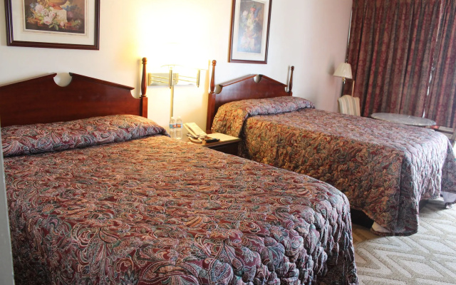 photo 5 of Tourway Inn