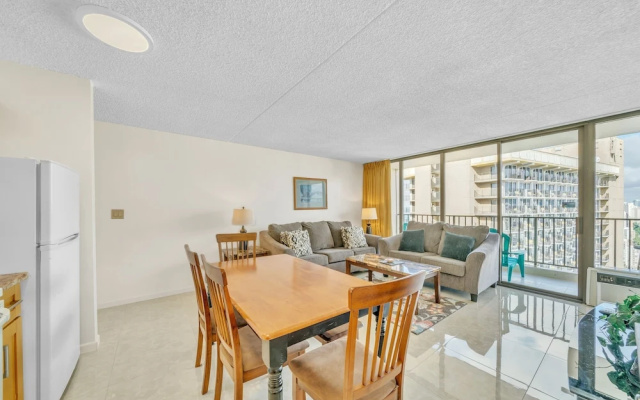 photo 5 of Standard Ocean View Condo - 36th Floor, Free parking & Wifi by Koko Resort Vacation Rentals