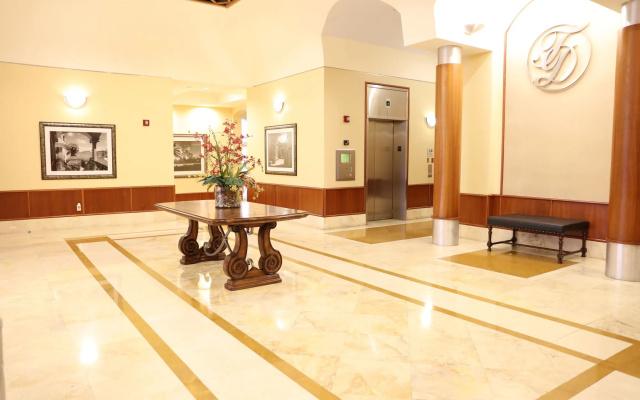 photo 2 of Towers of Dadeland by Miami Vacations