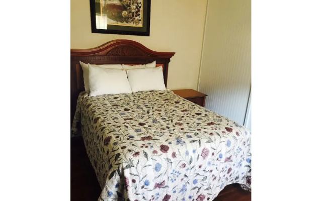 photo 5 of Town Line Inn
