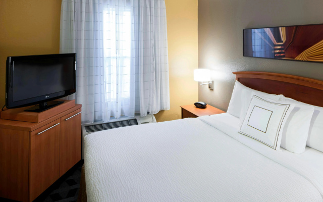 photo 5 of TownePlace Suites by Marriott Dallas Arlington North