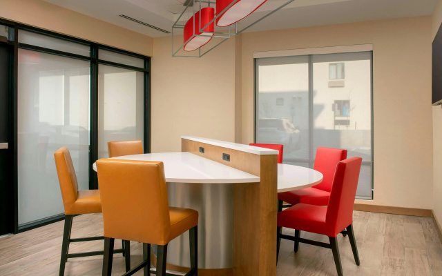 photo 4 of TownePlace Suites by Marriott College Park
