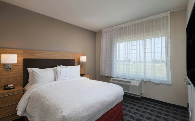 photo 4 of TownePlace Suites by Marriott Dallas DFW Airport North/Irving