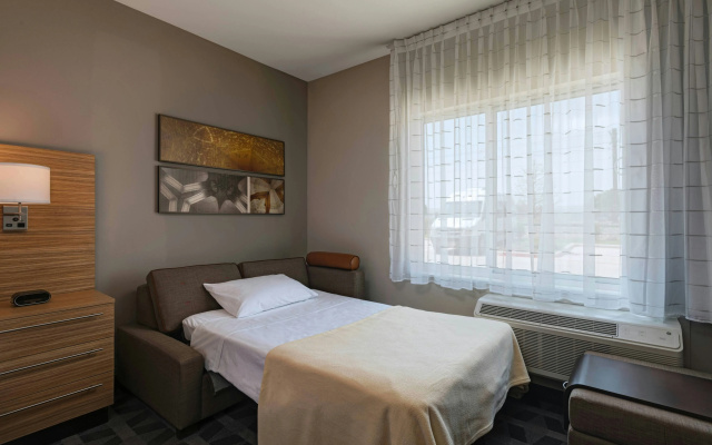 photo 5 of TownePlace Suites by Marriott Dallas DFW Airport North/Irving