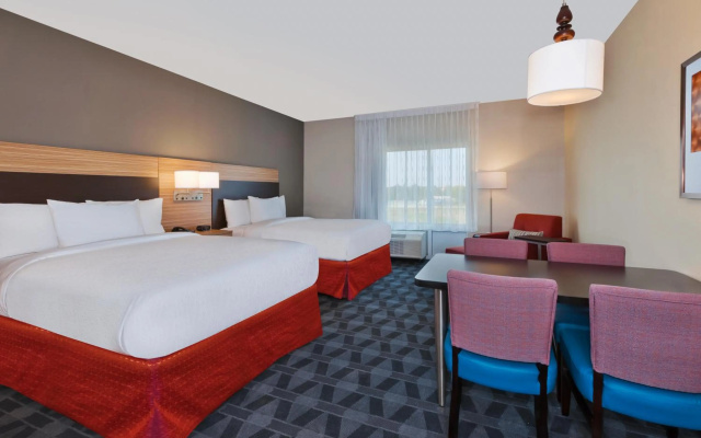 photo 5 of TownePlace Suites by Marriott Grand Rapids Airport Southeast