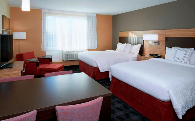 photo 3 of TownePlace Suites by Marriott Grand Rapids Airport