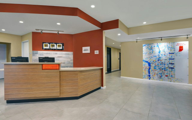 photo 2 of TownePlace Suites by Marriott Indianapolis Downtown
