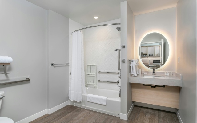 photo 3 of TownePlace Suites by Marriott Nashville Midtown