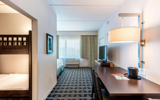 photo 4 of TownePlace Suites by Marriott Orlando at SeaWorld