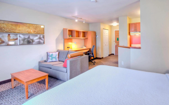 photo 4 of TownePlace Suites by Marriott Raleigh Cary-Weston Parkway