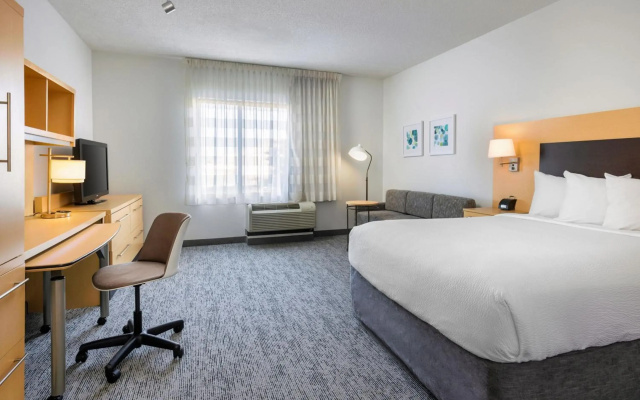 photo 3 of TownePlace Suites York