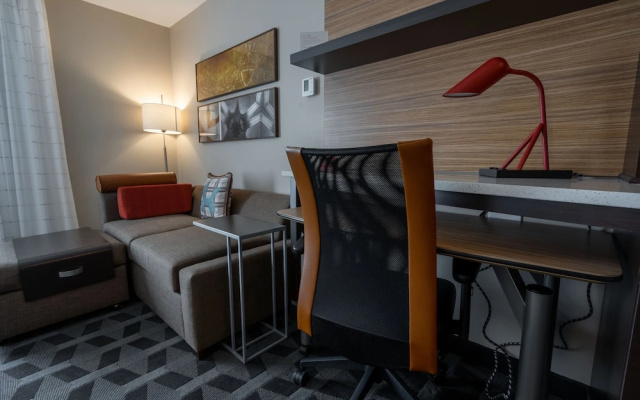 photo 3 of TownePlace Suites Clinton
