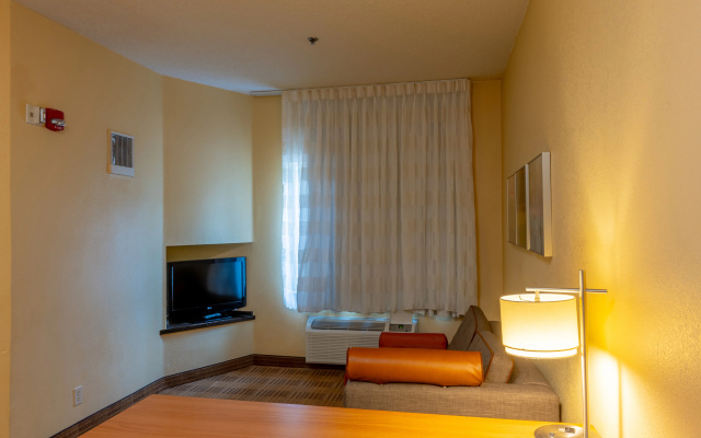 photo 4 of Candlewood Suites Bedford Fort Worth by IHG