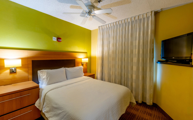 photo 5 of Candlewood Suites Bedford Fort Worth by IHG