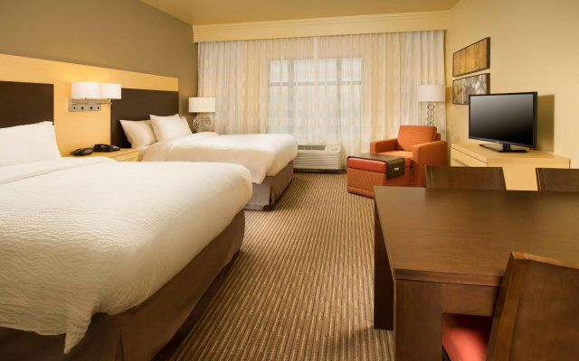 photo 3 of TownePlace Suites by Marriott Dallas DFW Airport N/Grapevine