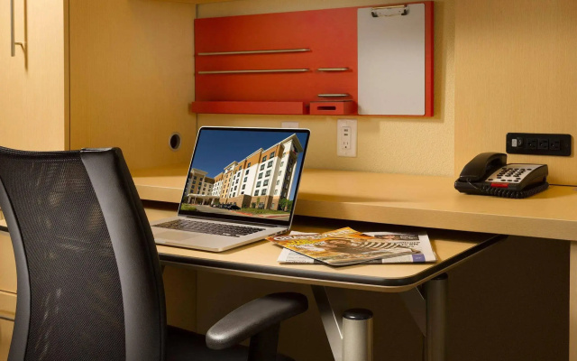 photo 4 of TownePlace Suites by Marriott Dallas DFW Airport N/Grapevine