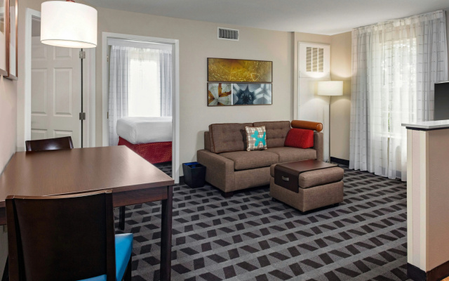 photo 3 of TownePlace Suites by Marriott Dallas Plano/Legacy