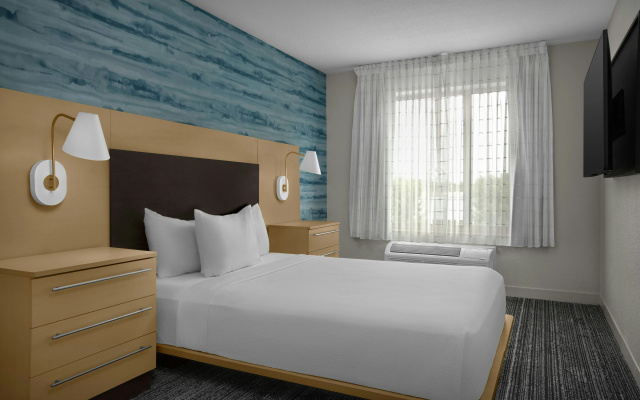 photo 5 of TownePlace Suites by Marriott - Des Moines Urbandale