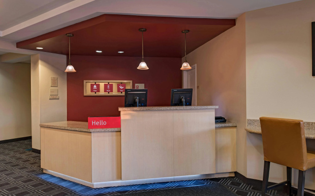 photo 2 of TownePlace Suites Fayetteville Cross Creek