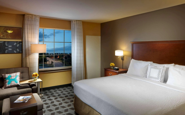 photo 5 of TownePlace Suites by Marriott Houston Intercontinental Arpt