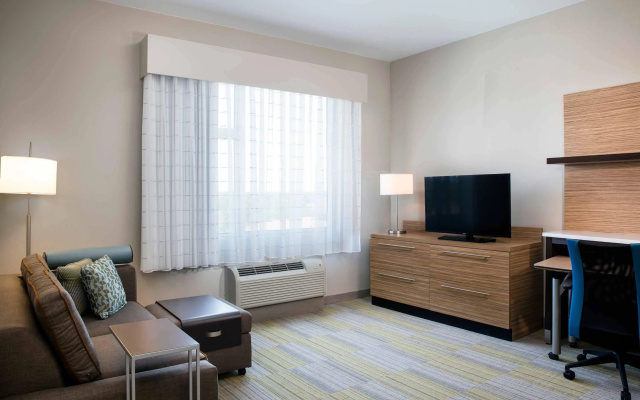 photo 3 of TownePlace Suites by Marriott Miami Homestead
