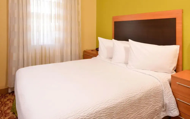 photo 4 of TownePlace Suites Miami Lakes