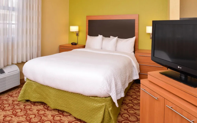 photo 5 of TownePlace Suites Miami Lakes