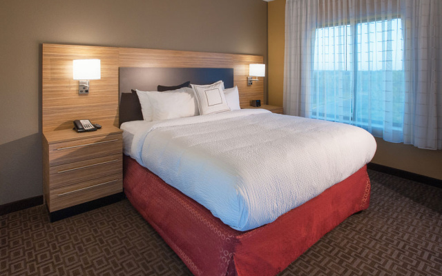 photo 3 of TownePlace Suites Minneapolis Mall of America