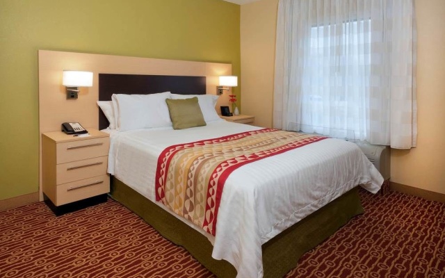 photo 3 of TownePlace Suites Nashville Airport